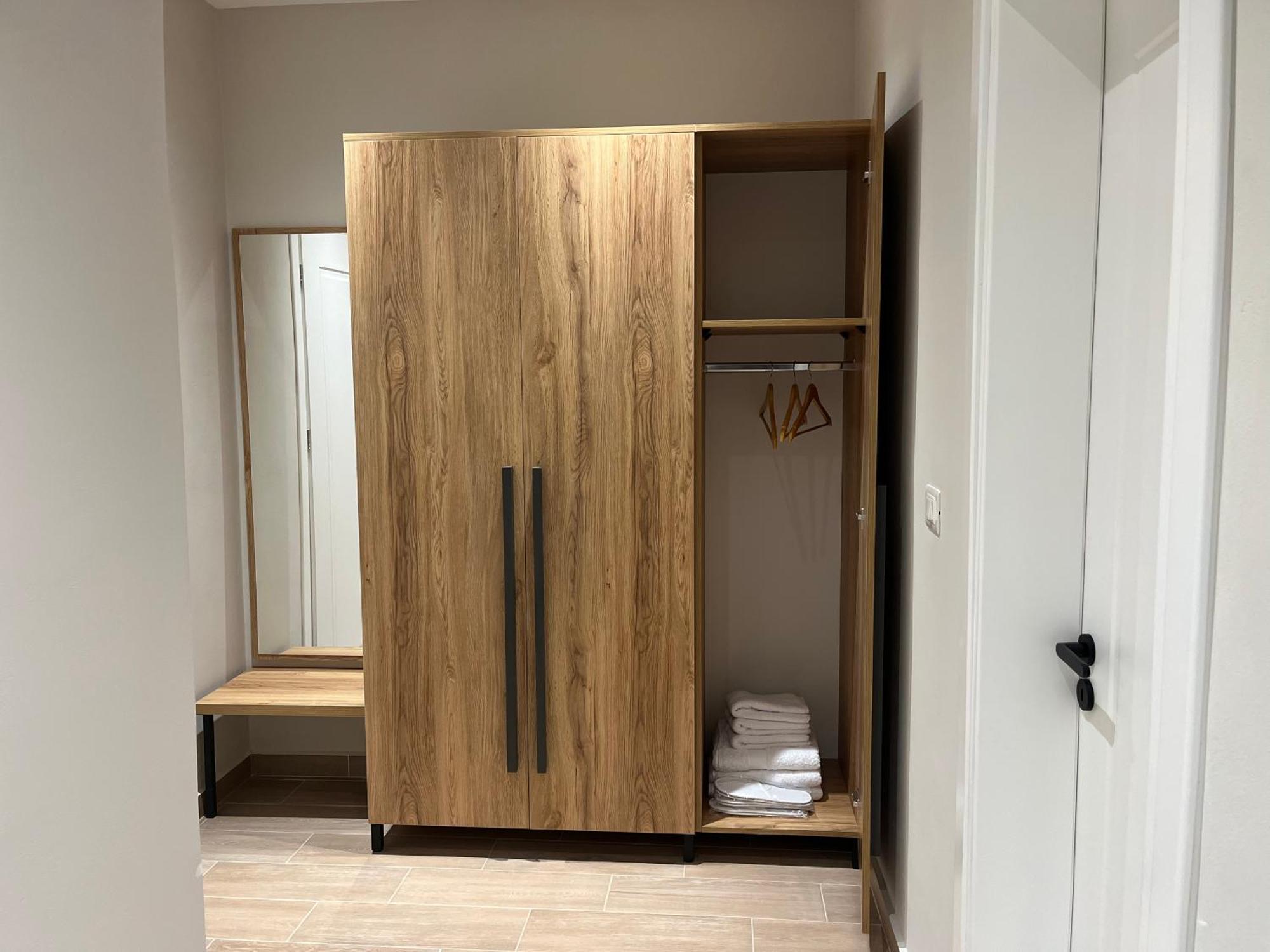 Mili Hotel 培拉特 外观 照片