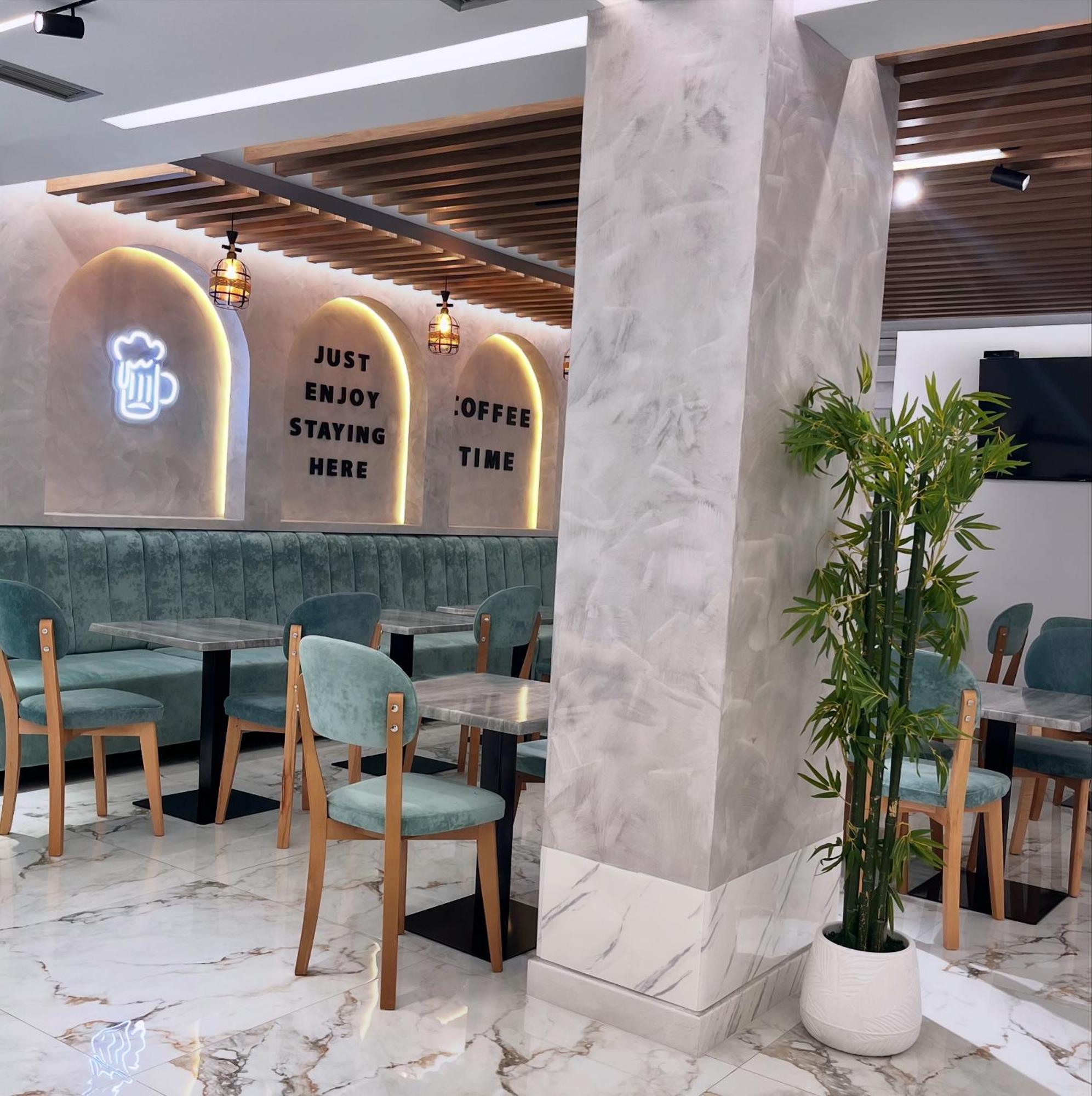 Mili Hotel 培拉特 外观 照片